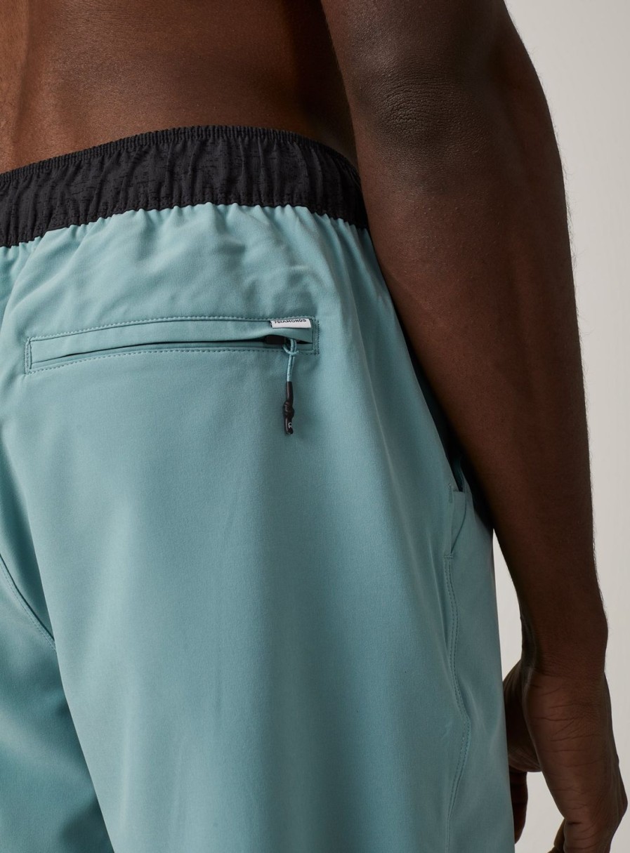 Men 7 Diamonds Shorts | Solid Core Active 7" Short