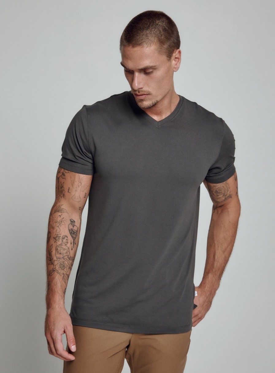 Men 7 Diamonds Tees & Henleys | Core V-Neck Tee