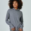 Women 7 Diamonds Pullovers | Core Pullover