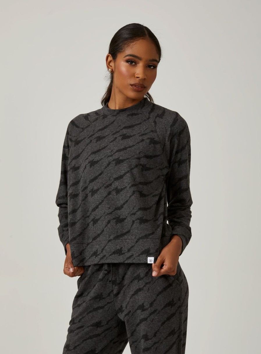 Women 7 Diamonds Pullovers | Generation Soft Tigris Pullover