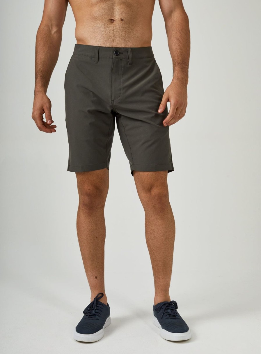 Men 7 Diamonds Shorts | Momentum Hybrid Short