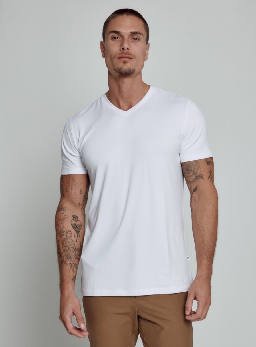 Men 7 Diamonds Tees & Henleys | Core V-Neck Tee