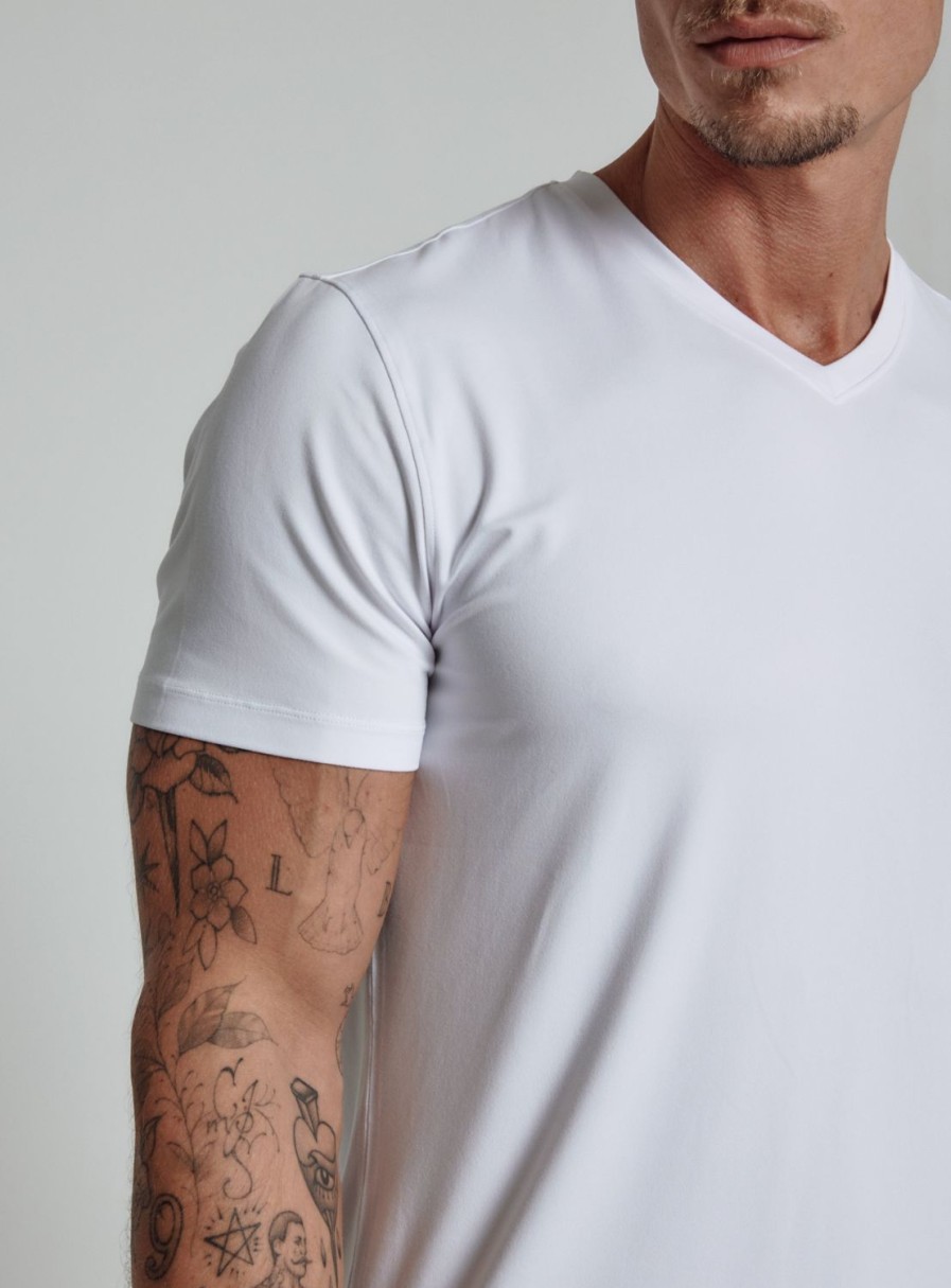 Men 7 Diamonds Tees & Henleys | Core V-Neck Tee